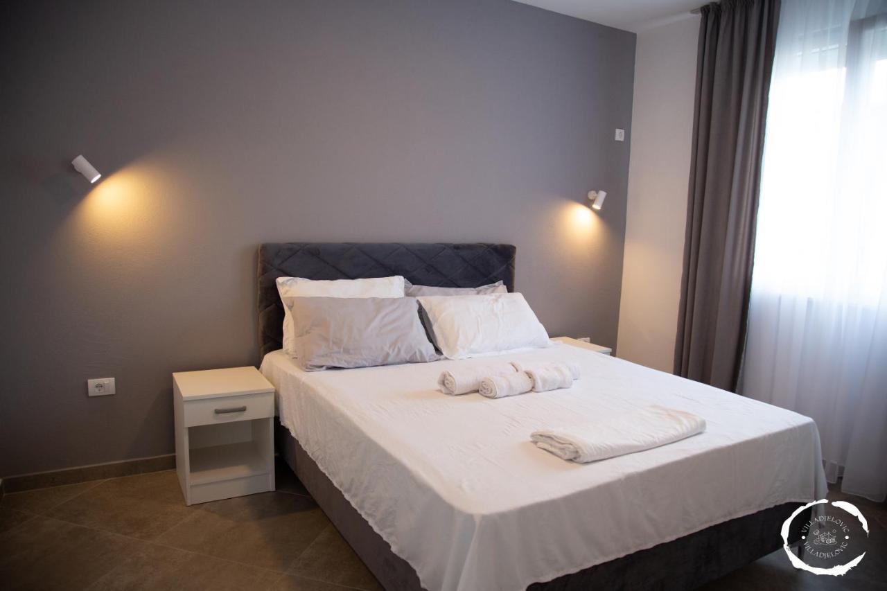Apartment Djelovic